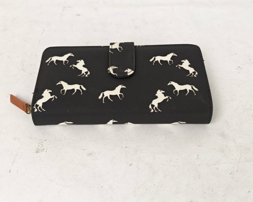 Ladies Wallet – Black Horses